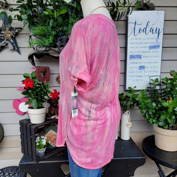GREEN TEA ♡ NWT Gorgeous Pink Cuffed Short Sleeve Rounded Hem Tie Dye Tunic S - Picture 5 of 15